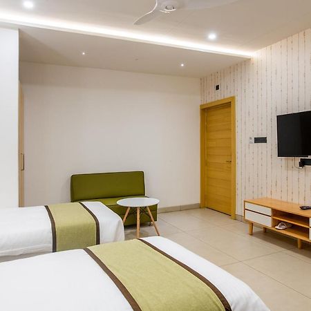 The M Hotel Raipur  Bagian luar foto