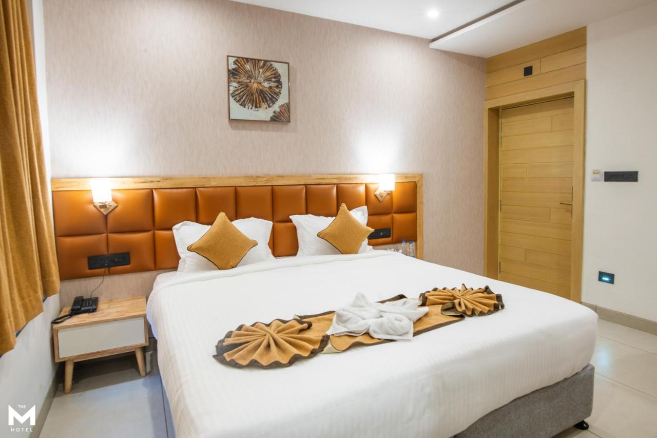 The M Hotel Raipur  Bagian luar foto